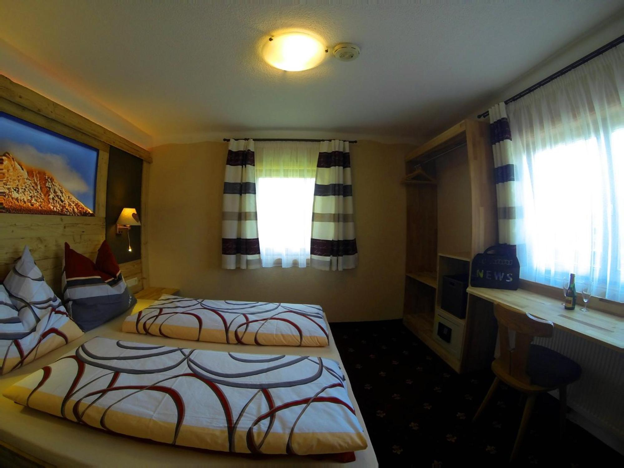 Haus Kartoner Hotel ชลัดมิง ห้อง รูปภาพ